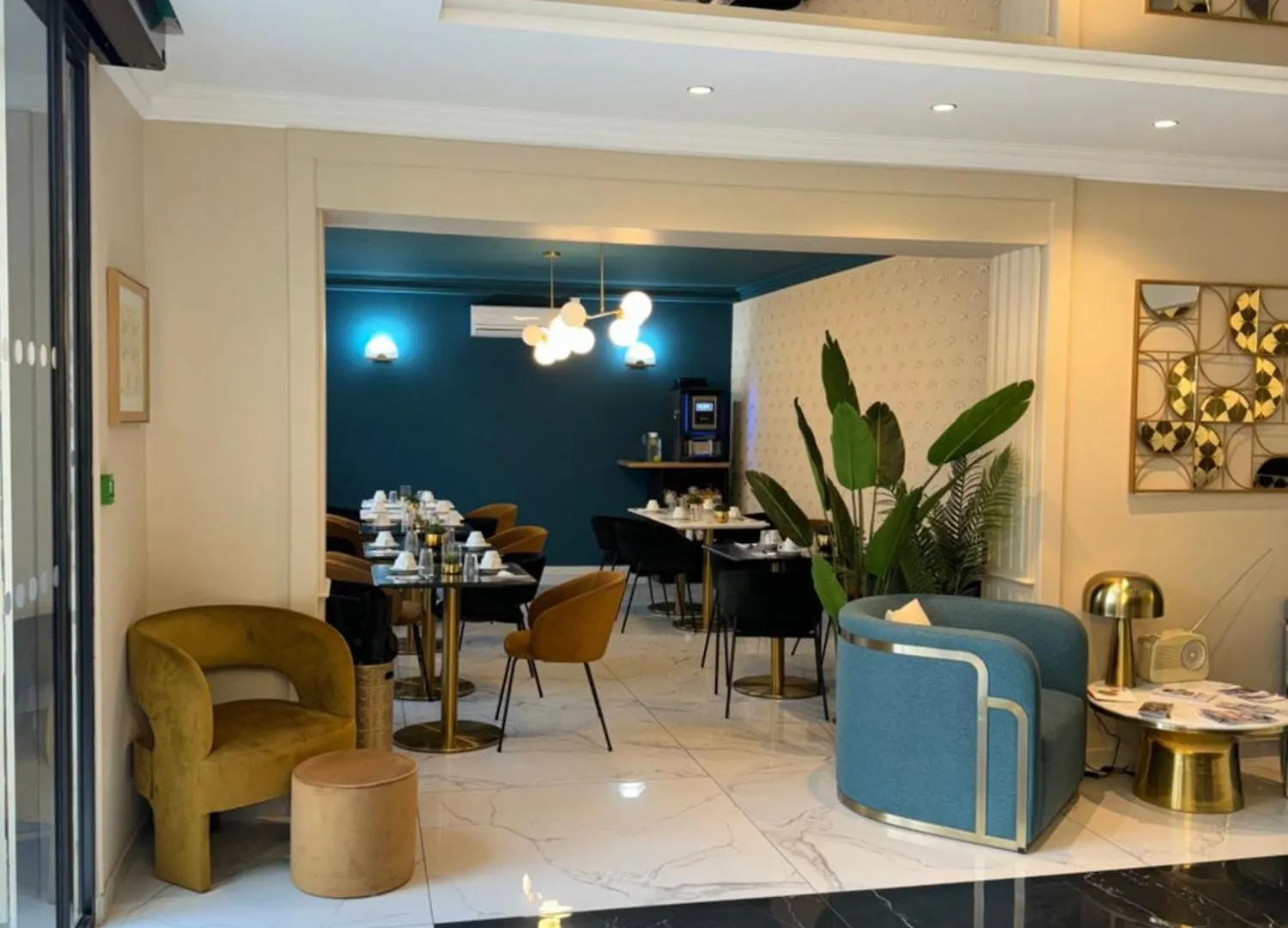 ***  La Caravelle Hotel Aix-en-Provence France