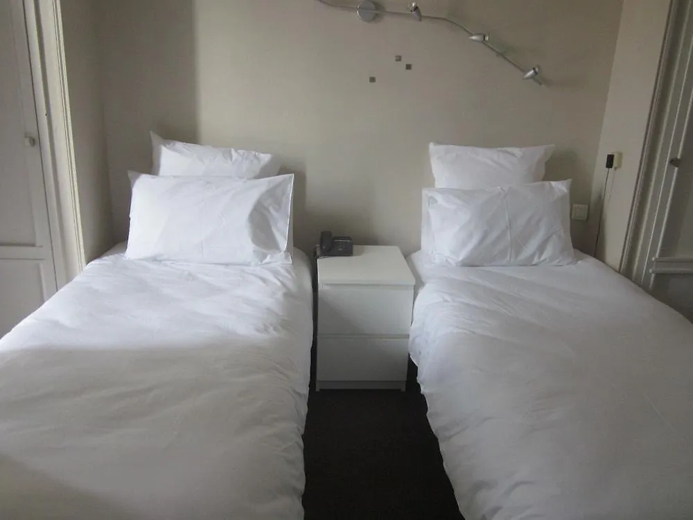 La Caravelle Hotel Aix-en-Provence 3*,
